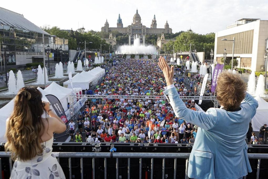 Los etíopes Adane y Dekebo baten los récords del maratón de Barcelona