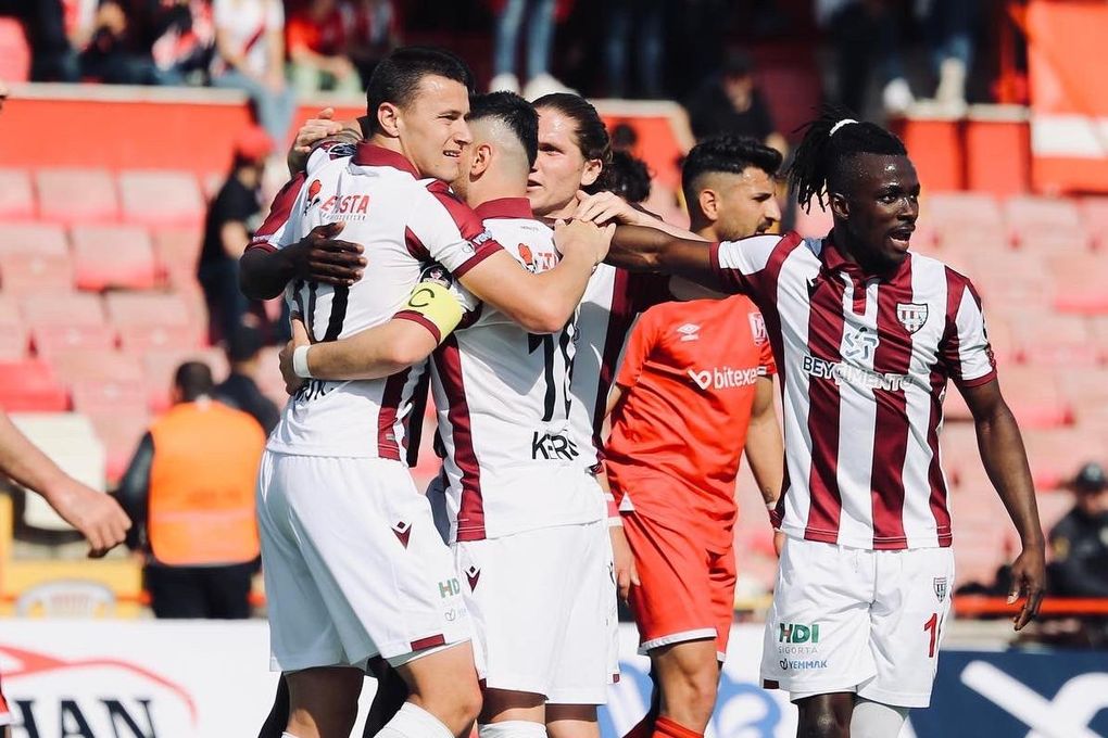 De ser un "crack" en los bares de copas de Cádiz a callar bocas