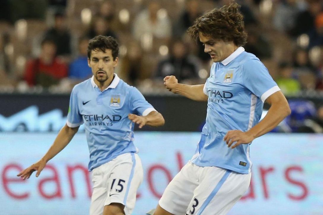 El '9' compañero de Jesús Navas que descartó el Manchester City, del que se rieron en LaLiga y que ahora hace bromas con su precio de venta