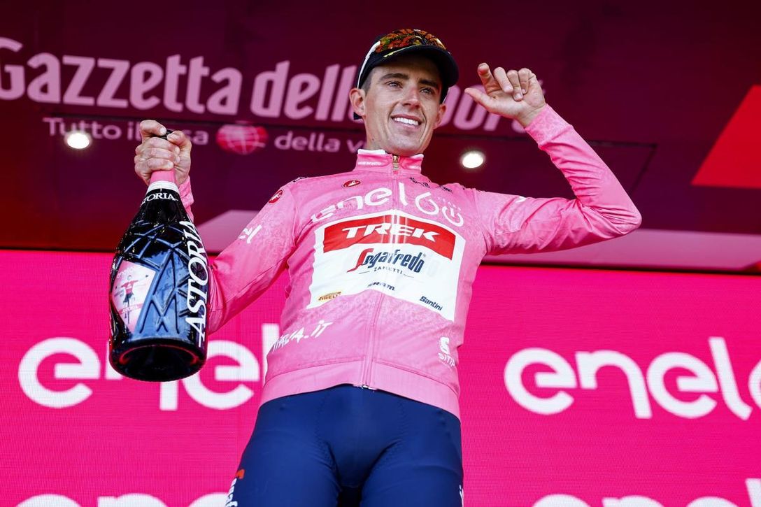 De las carreteras de Lebrija a vestirse con la maglia rosa, la historia del bético Juanpe López