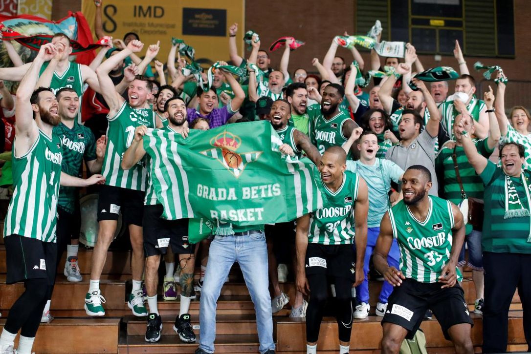 Al Betis sólo le queda "disfrutar" en Bilbao