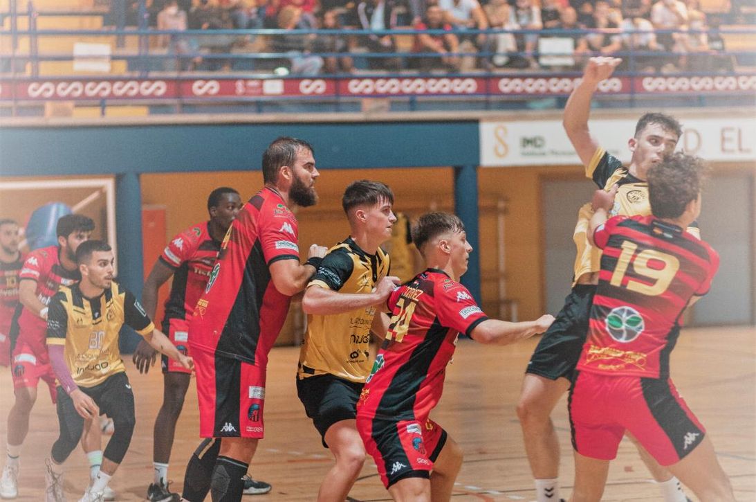 El Helvetia BM Prointegrada busca certificar el cuarto puesto en el día de las despedidas