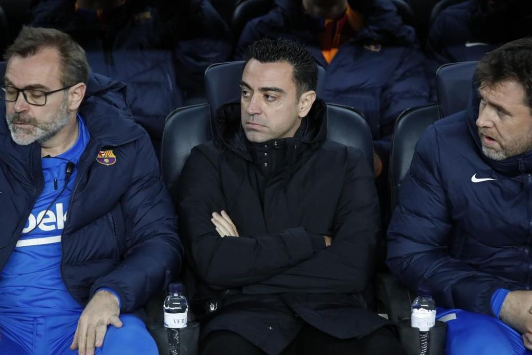 Las 15 conversaciones pendientes de Xavi y como podrían afectar algunas a Sevilla y Betis