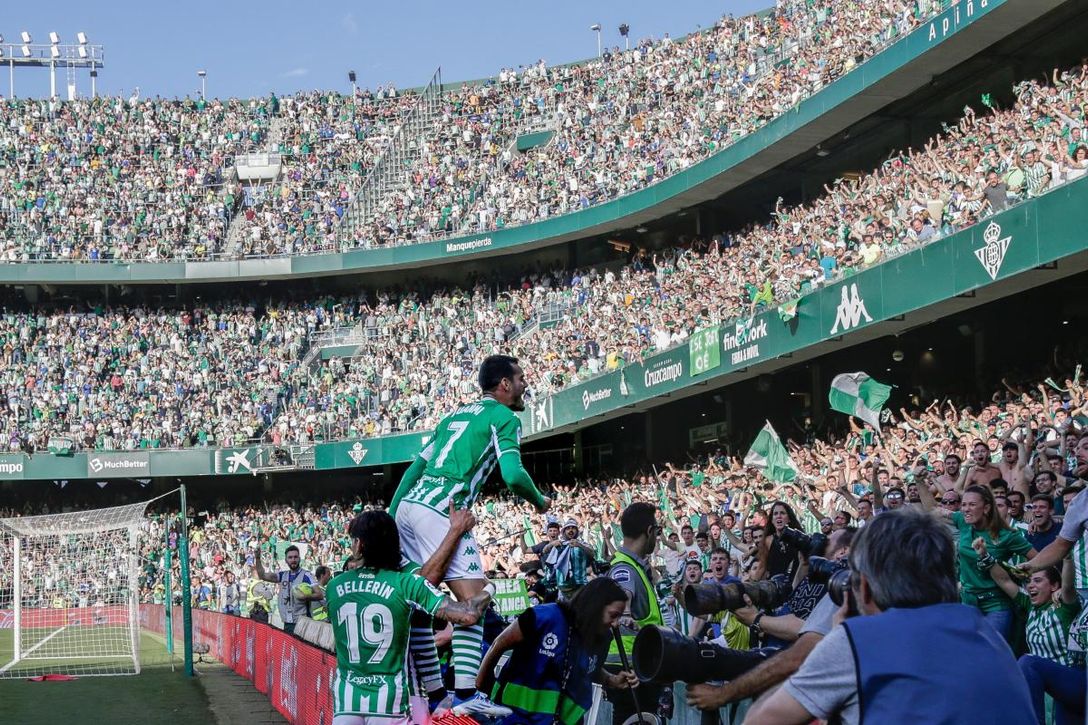 El doble del gasto en fichajes de los dos últimos años, récords, un trofeo histórico... lo que aún se juega el Betis