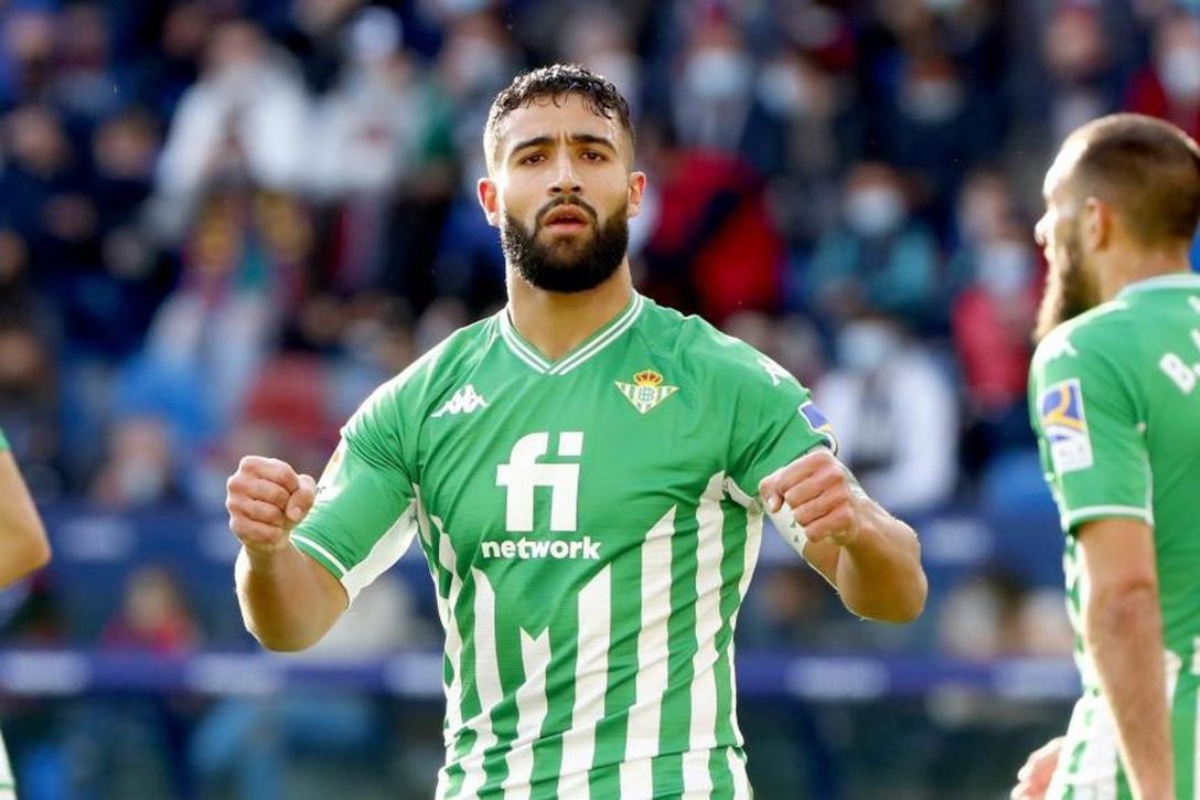 Hamburguesas, su mejor amigo en el Betis, Bollywood, Joaquín... así es Fekir