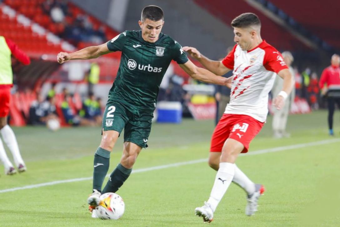 Un campo maldito para jugarse el ascenso a Primera: la historia, contra el Almería