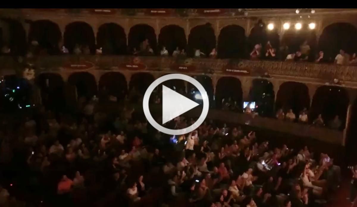 (Vídeo) El Teatro Falla celebró la permanencia del Cádiz