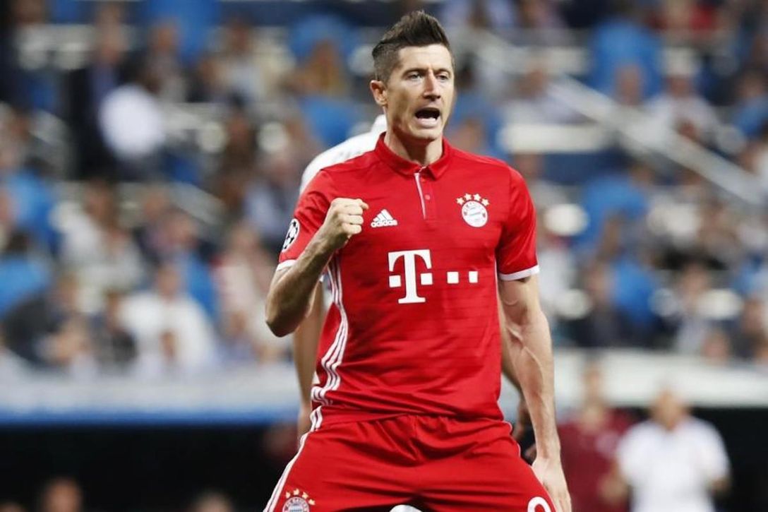 El representante de Lewandowski presiona al Bayern para que éste acabe en el Barça