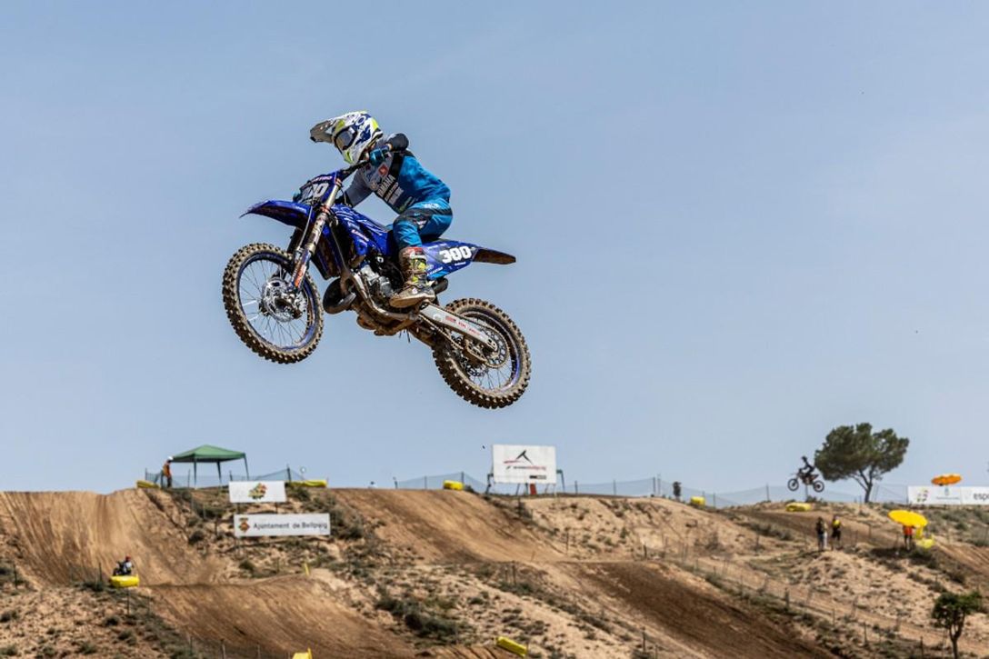 Salvador Pérez (Yamaha Castro) vuelve a lo grande; Campano, segundo mejor piloto de España