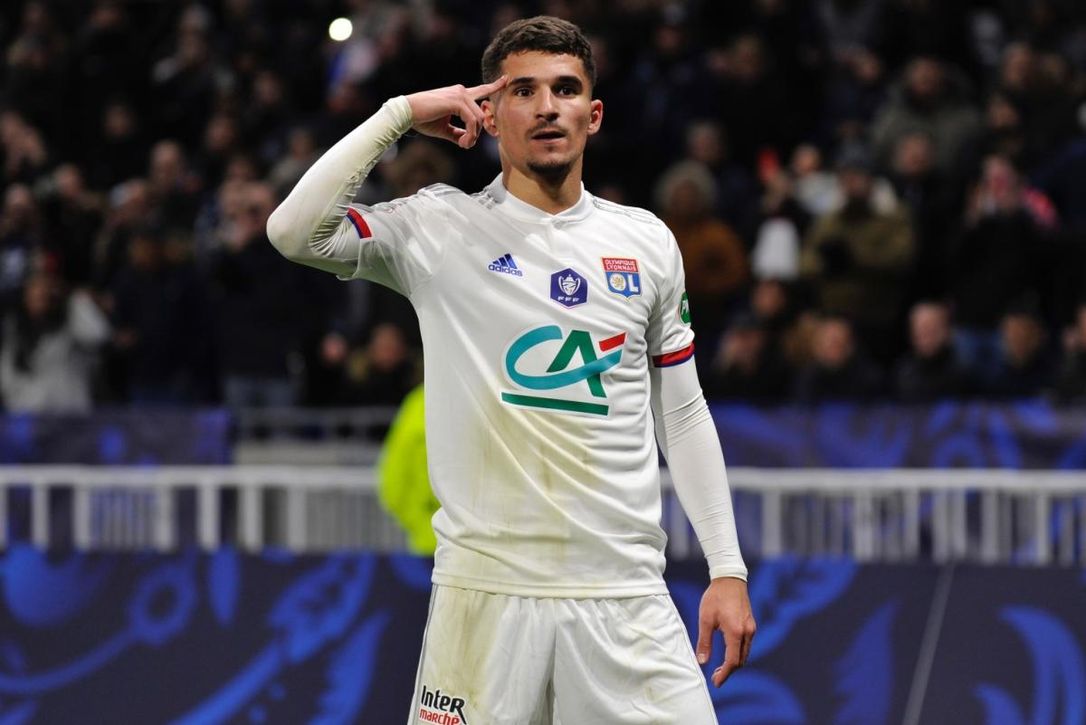 El Lyon abre definitivamente la puerta de salida y Aouar pide tiempo para decidir el mejor proyecto