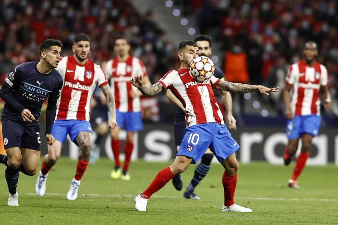 El suculento delantero de LaLiga que se ha colocado él mismo en el mercado