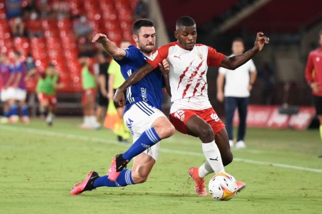 Las razones que dificultan la venta de Akieme y un interés del Betis condicionado