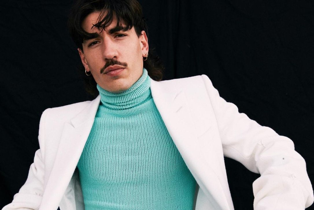 Bellerín habla de sus otras grandes pasiones, pero sigue en sus trece (barras) con el Betis