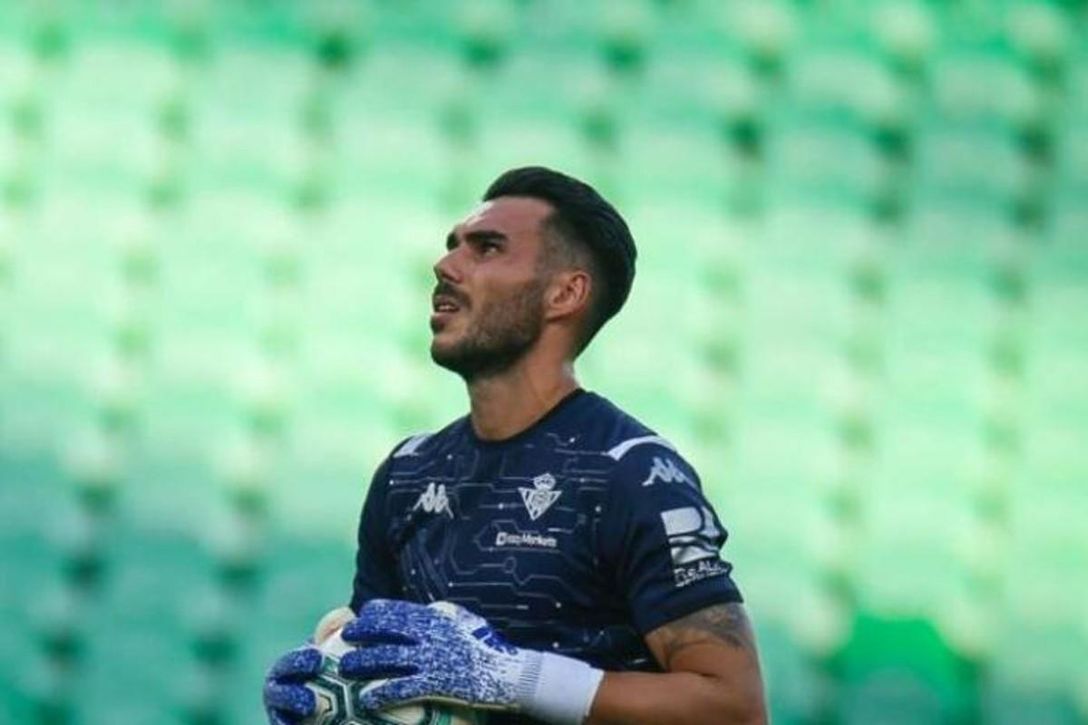 El Betis busca una nueva salida al deseado por el Málaga