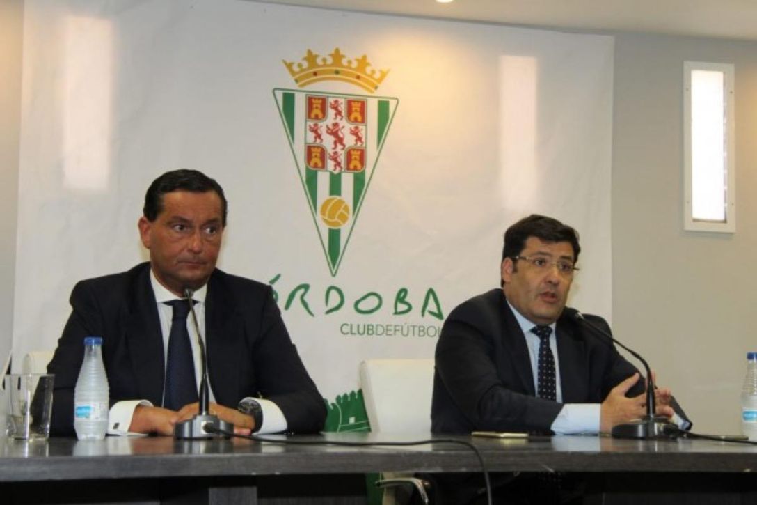 Los problemas del nuevo director general del Granada que hacen saltar las alarmas: 300.000 euros de indemnización al Córdoba y dos años de inhabilitación por "nefasta gestión"