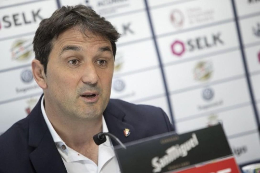 Las dos operaciones que Braulio tiene entre manos para Osasuna