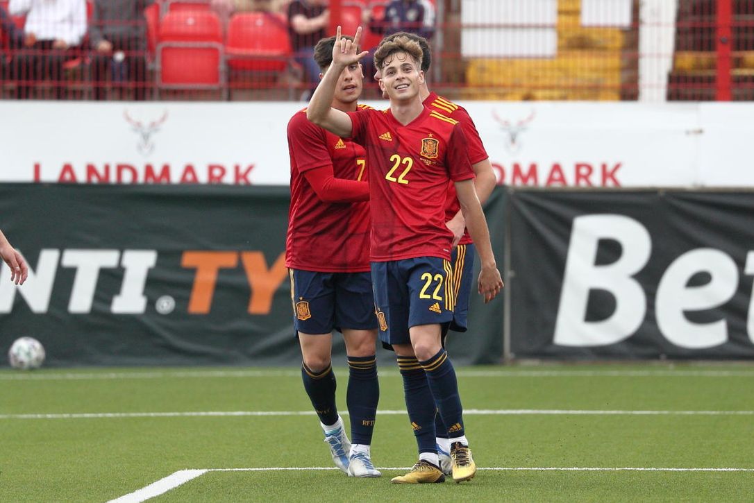 Miranda brilla, Bryan hace doblete y el cadista Chust se lesiona (0-6)