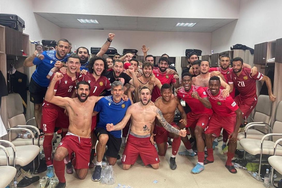 Caparrós hace historia de la mano del cadista Haroyan