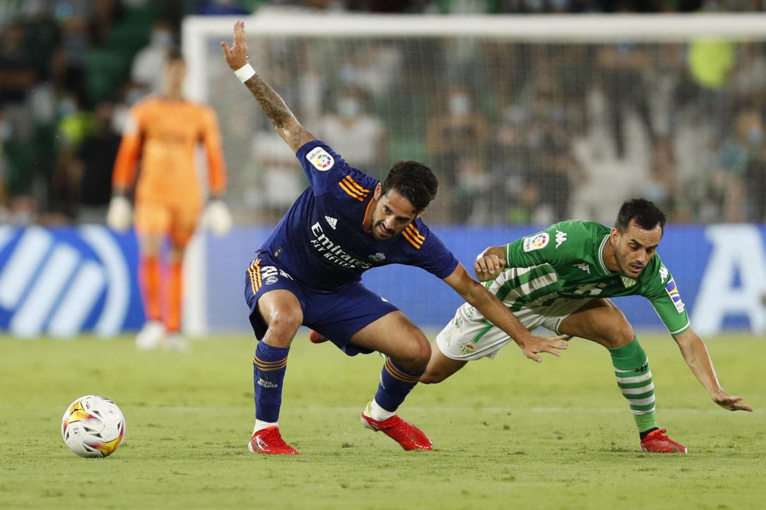 Los números que evidencian la falacia de Luis Enrique para no citar a los delanteros del Betis ni a Aspas