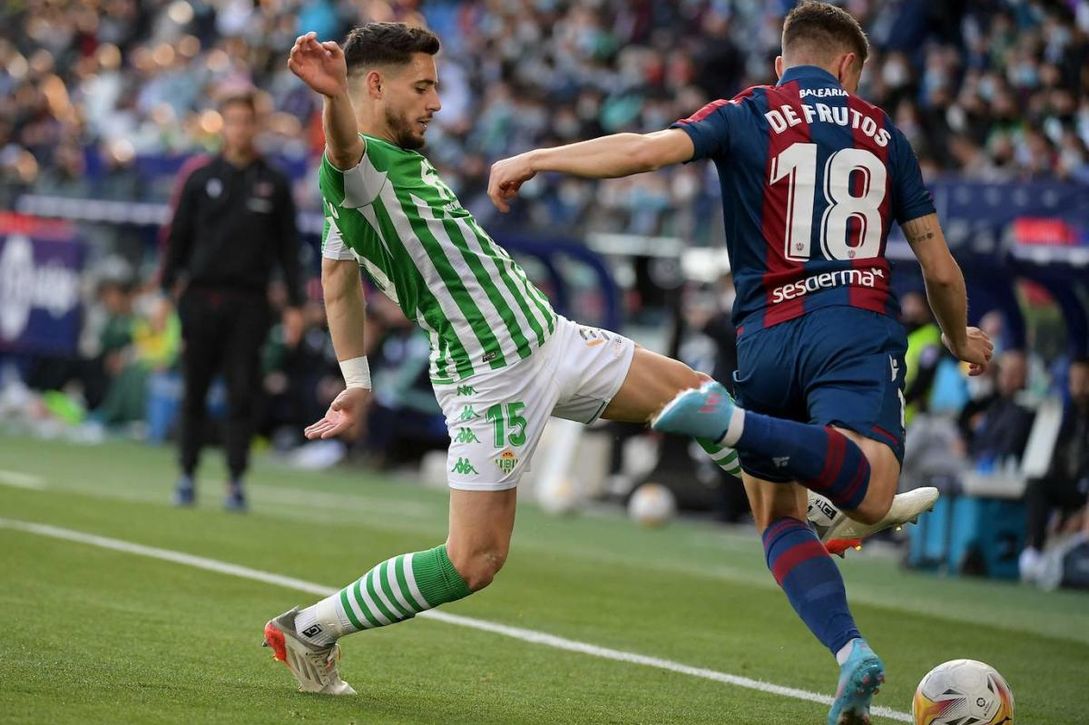 El Levante tasa al deseado Jorge de Frutos con un precio de crack