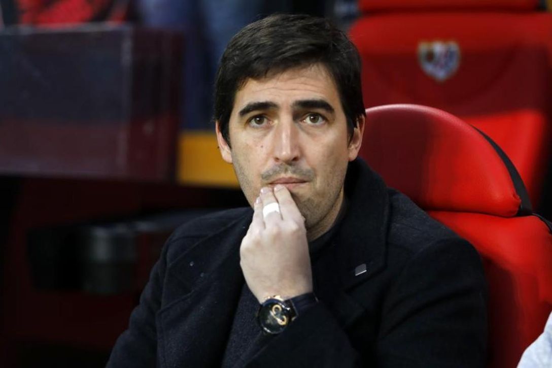 La futura delantera del Rayo ocupa a Iraola: un fichaje y una salida encauzada