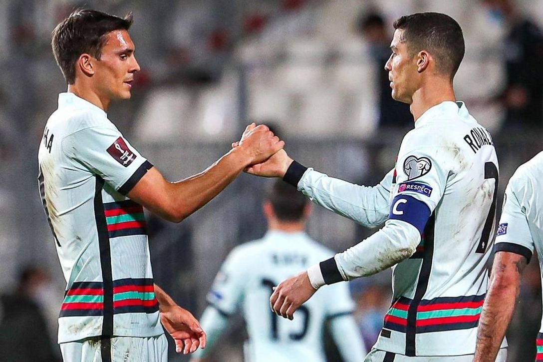 Al Sevilla le 'pinchan' el globo de Palhinha