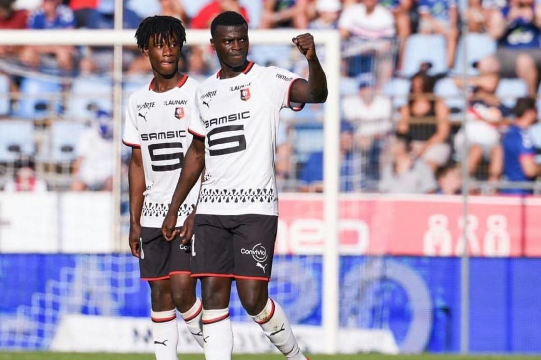 El Almería se mueve ante la posible venta de Sadiq