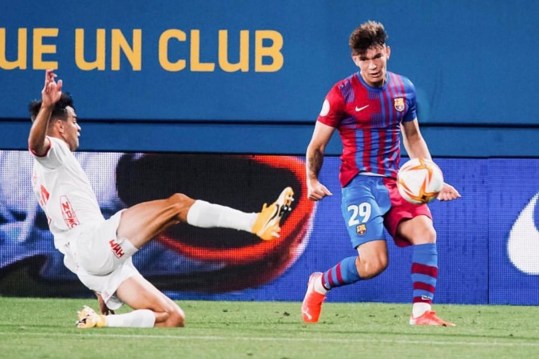 Será el primer fichaje del Almería y la pretemporada decidirá su destino