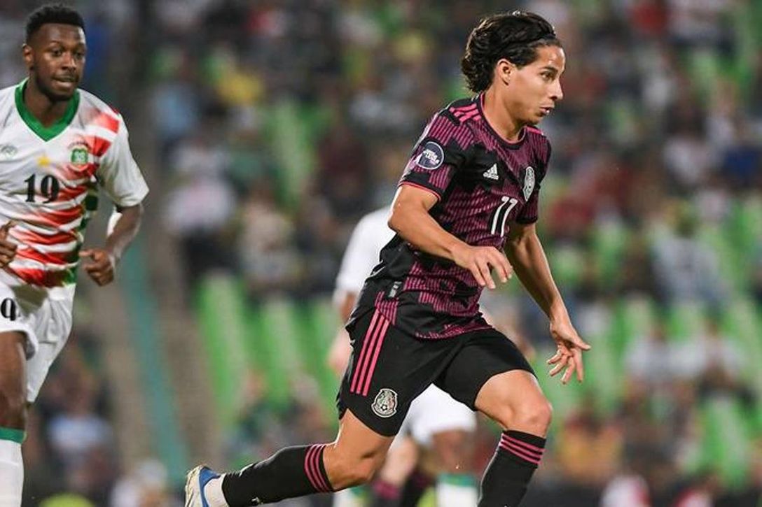 Lainez se reivindica y convence a sus pretendientes: "No eran partidos decisivos para él"