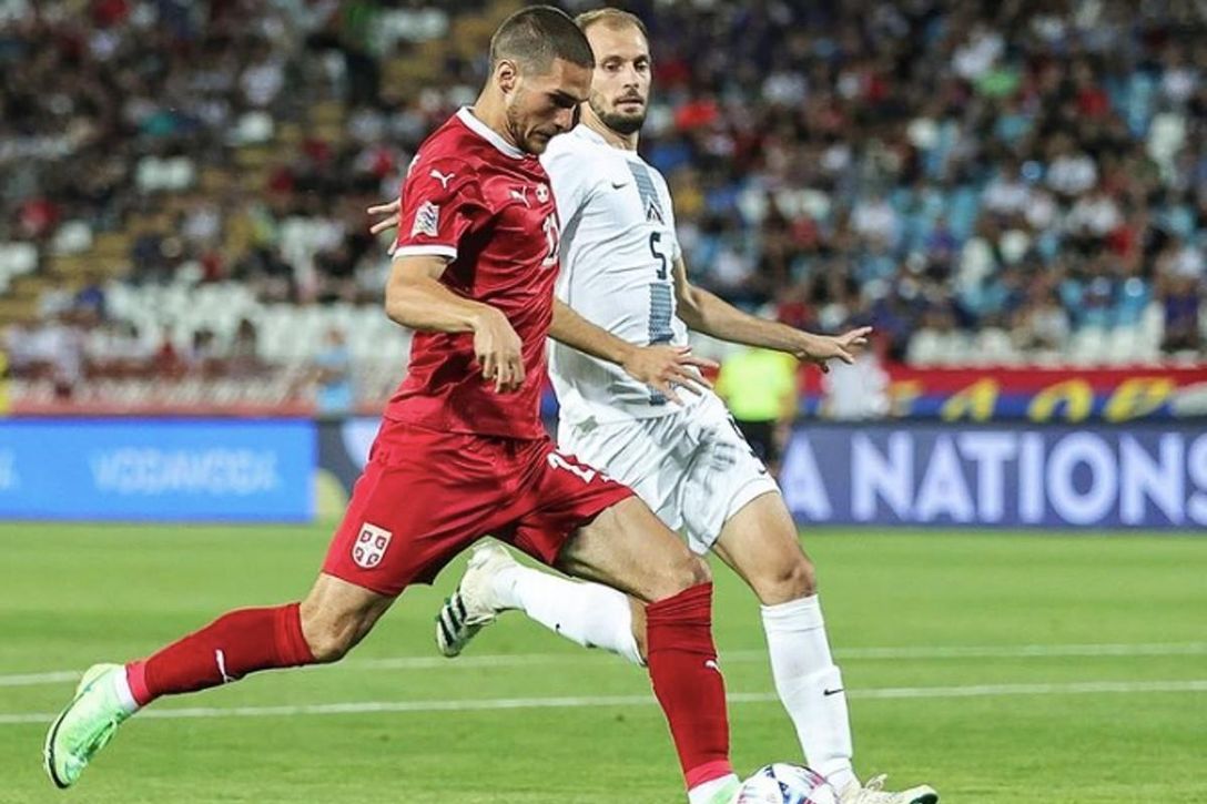 Despedido por el Cádiz, ahora es titular con Serbia