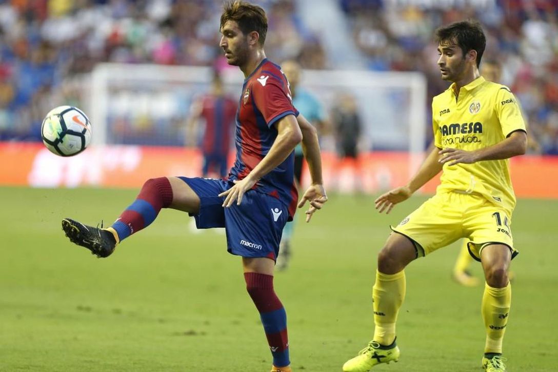 Dos nuevos clubes de LaLiga se suman al interés en Campaña, que espera al Sevilla