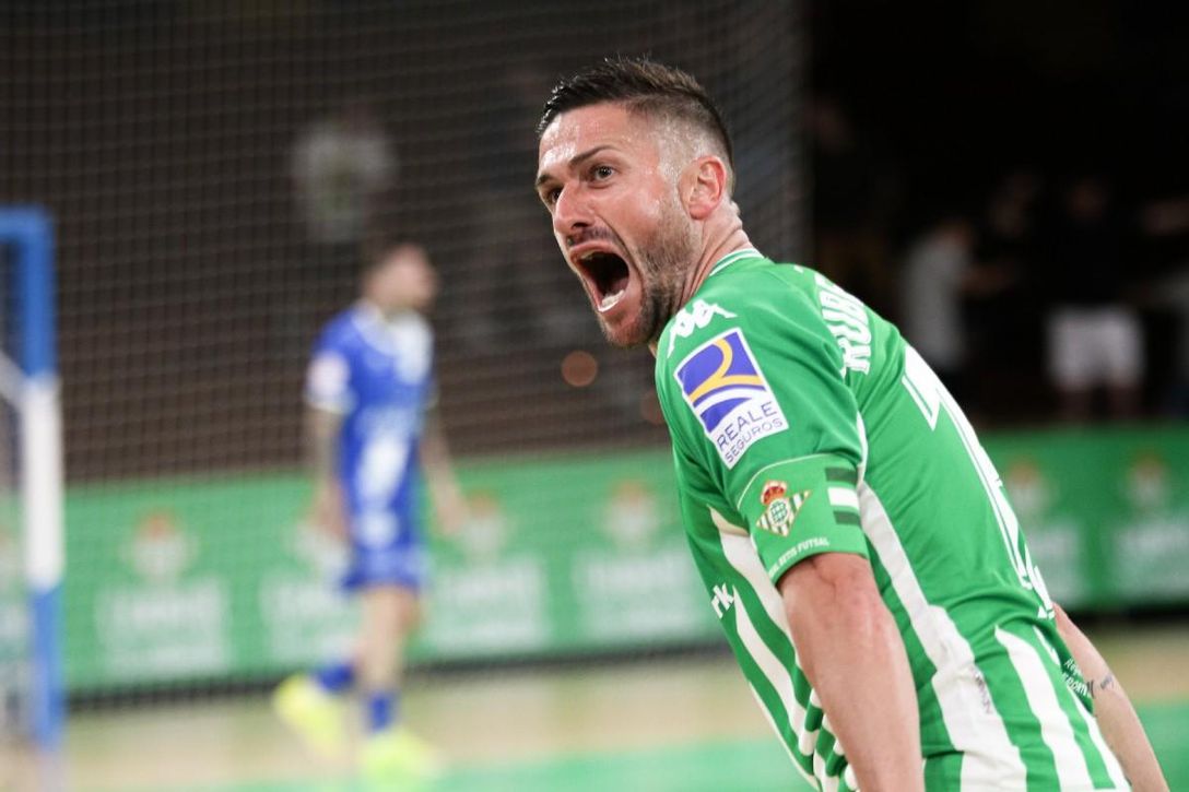 El capitán del Real Betis dice adiós con un emotivo mensaje