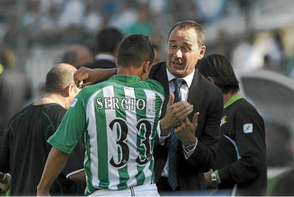 Sergio León recuerda su amor por el Betis desde "chiquitito", los consejos de Víctor Fernández, su cariño a Elche y Osasuna...