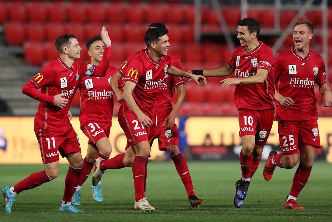 Canterano del Betis, capitán en el Espanyol y ahora "con la vida devuelta" en Adelaida