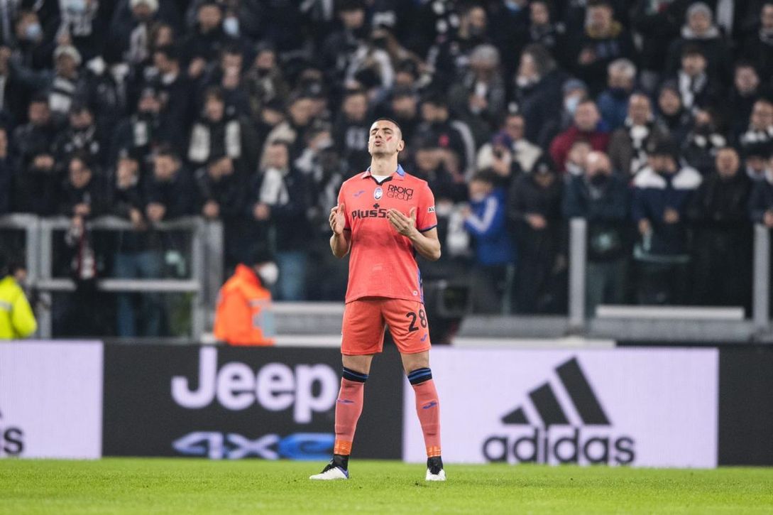 Lejos de aclararse, la 'operación central' se embrolla en el Sevilla