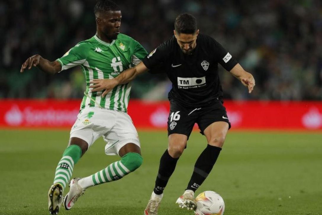 Un nuevo sondeo por Paul Akouokou