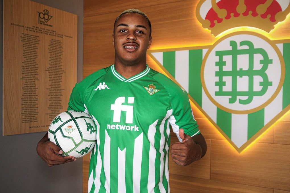 El brasileño Alisson Neves se desvincula del Betis