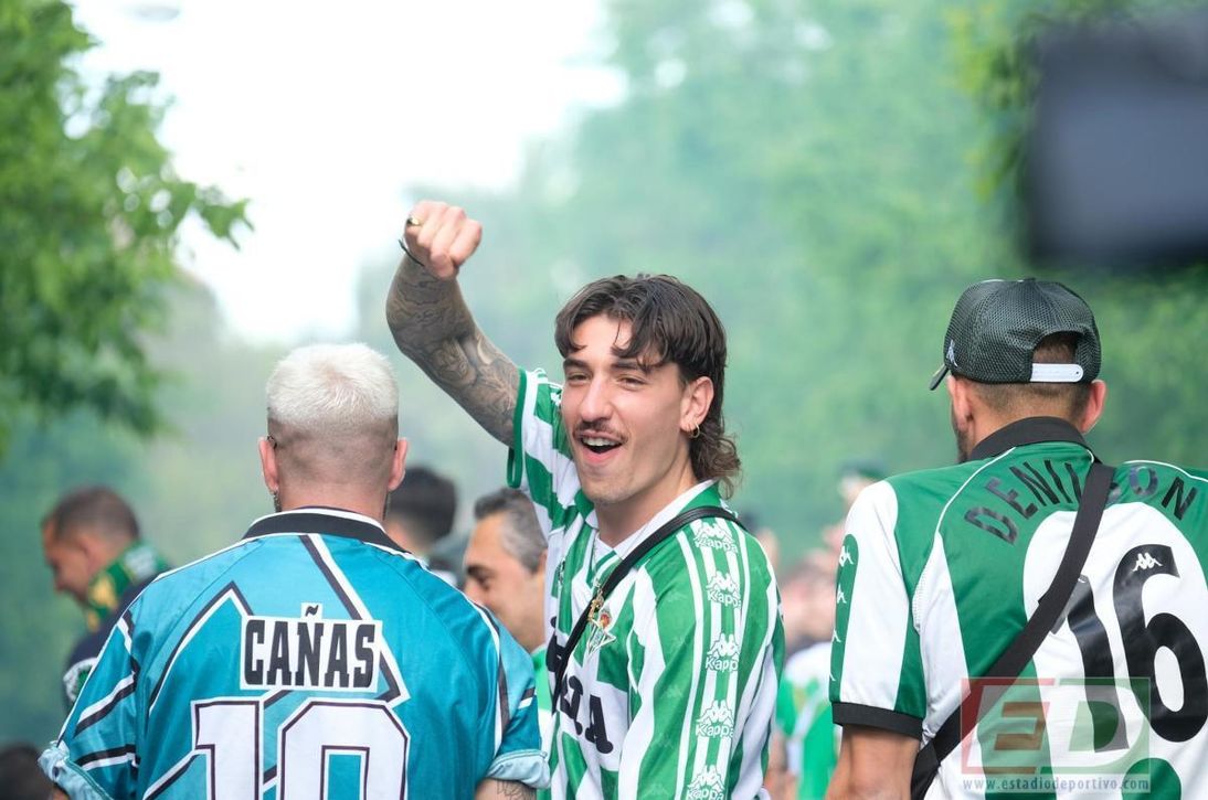 El Atlético se entromete en el futuro bético de Bellerín