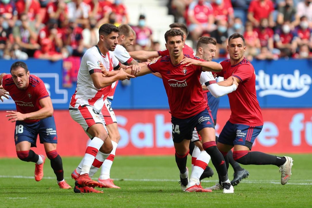 Villarreal y Sevilla pagaban su cláusula, pero prefirió renovar