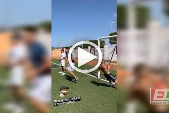 Ocampos y el 'Papu' se machacan en plenas vacaciones en Ibiza