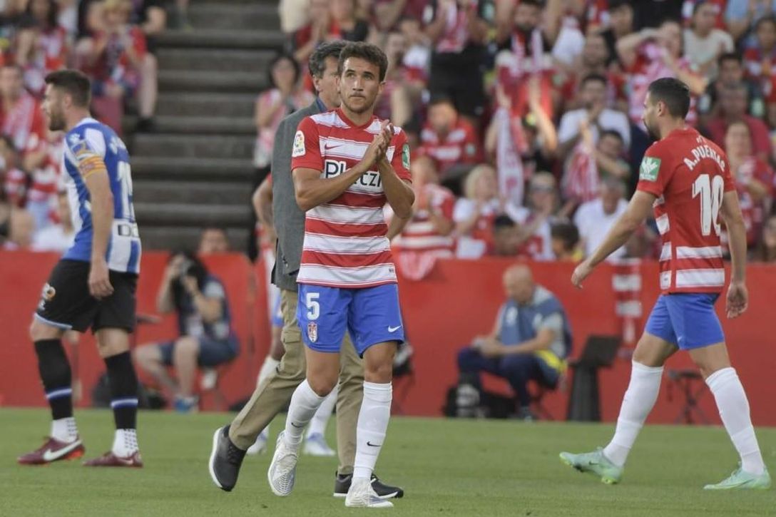 La de Milla, una cláusula que no baja en Segunda: el dinero que pide el Granada y las ofertas que tiene el madrileño