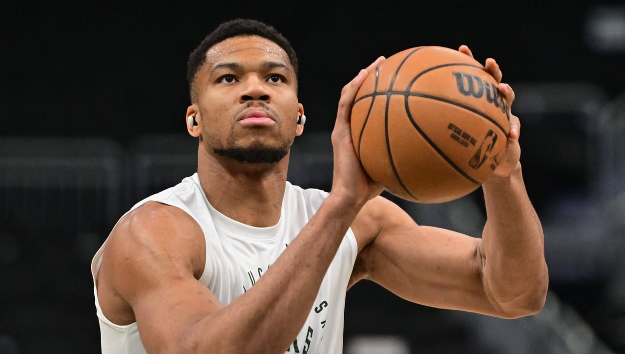 Primer paso para firmar a Giannis Antetokounmpo