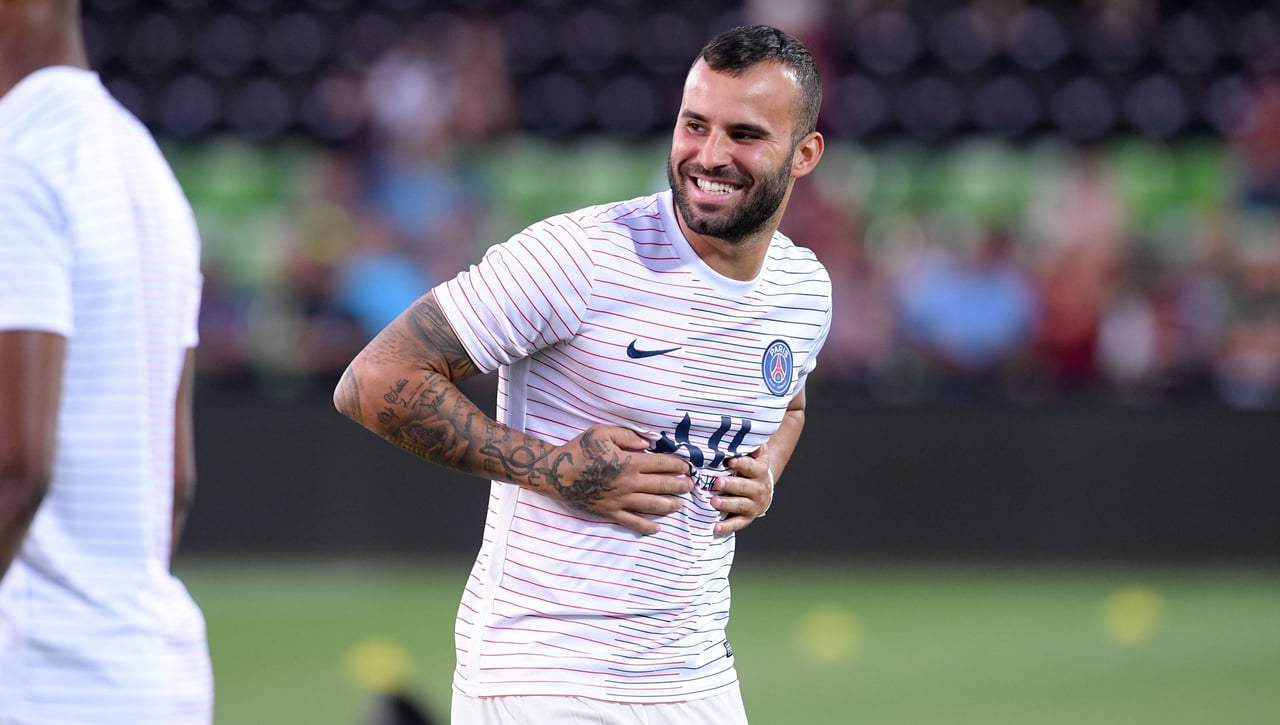 Jesé Rodríguez busca nuevo equipo este verano tras ser vinculado a un club español histórico.