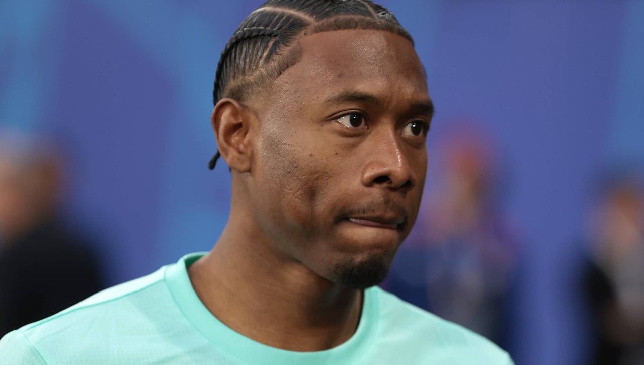 Alaba le felicita el año a Ancelotti 