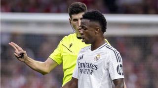 Roberto Carlos corrige a Vinicius