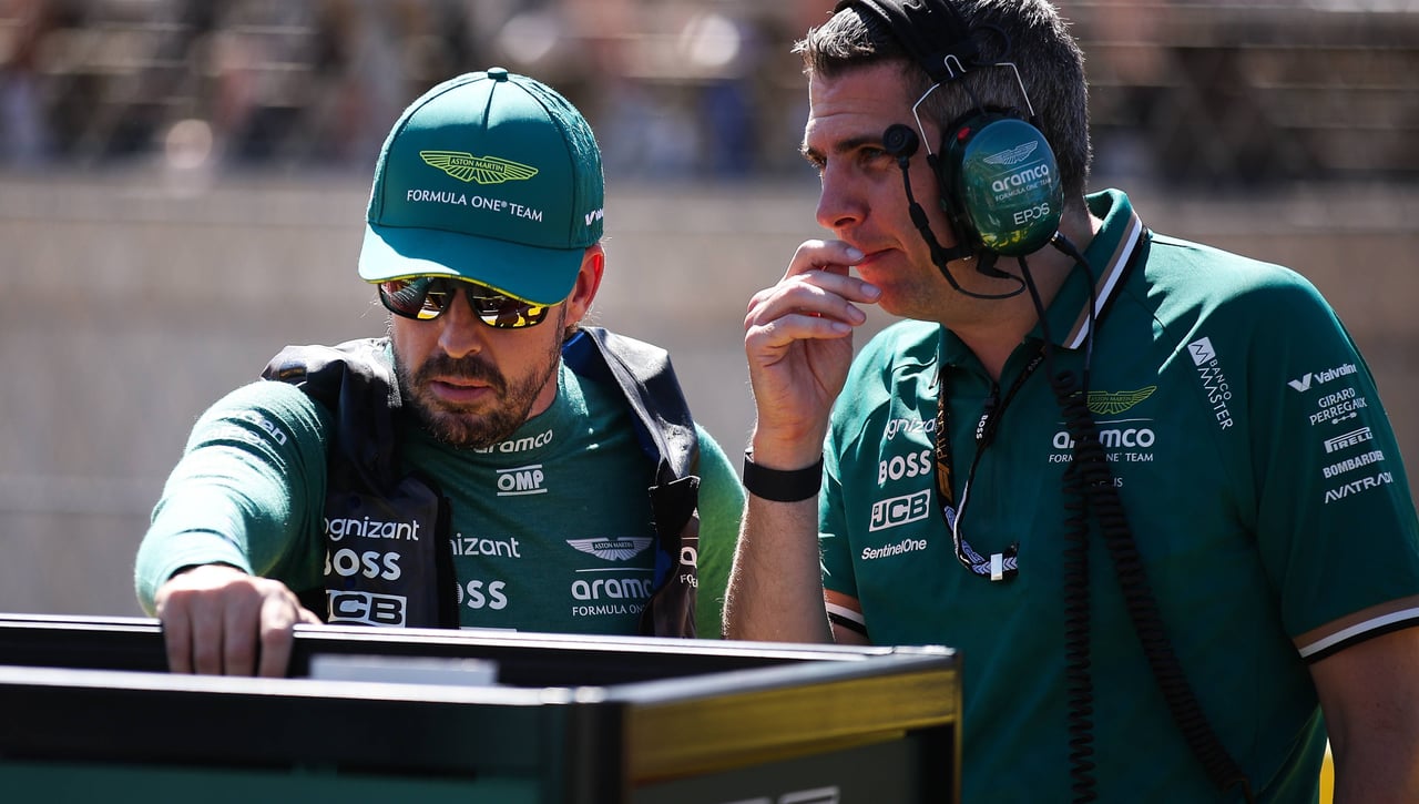 Aston Martin da un paso atrás y Fernando Alonso se teme lo peor