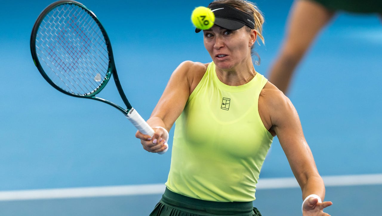 Paula Badosa no puede con Rybakina en su primer gran reto de 2026