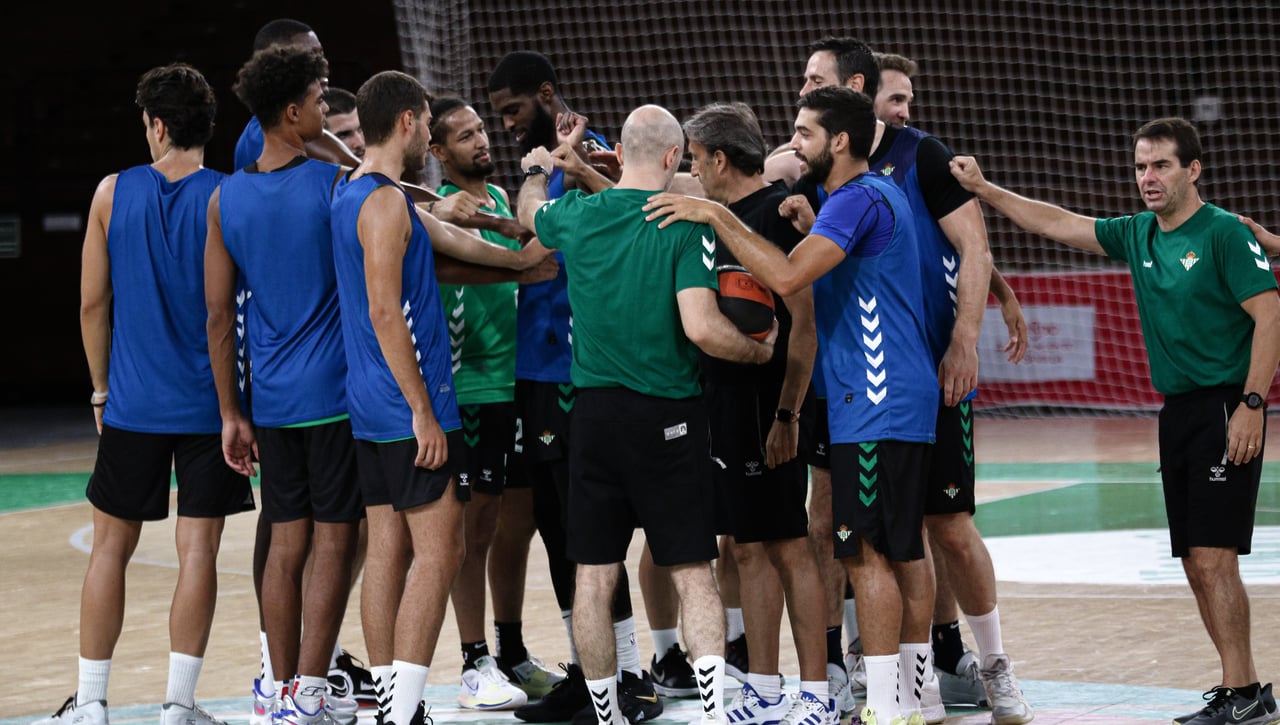 Casimiro asegura que no se marca "objetivos", pero sí "ambición y exigencia"