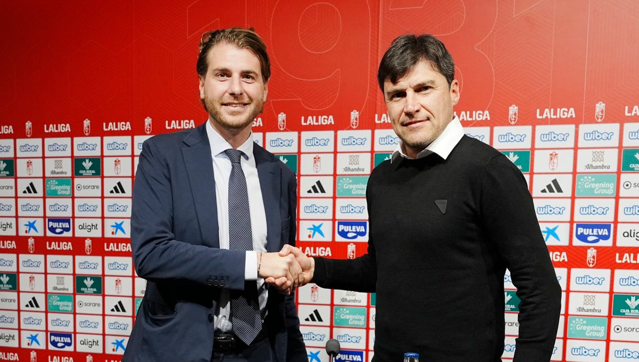 Medina garantiza fichajes, analiza el estado anímico del vestuario del Granada y detalla su plan