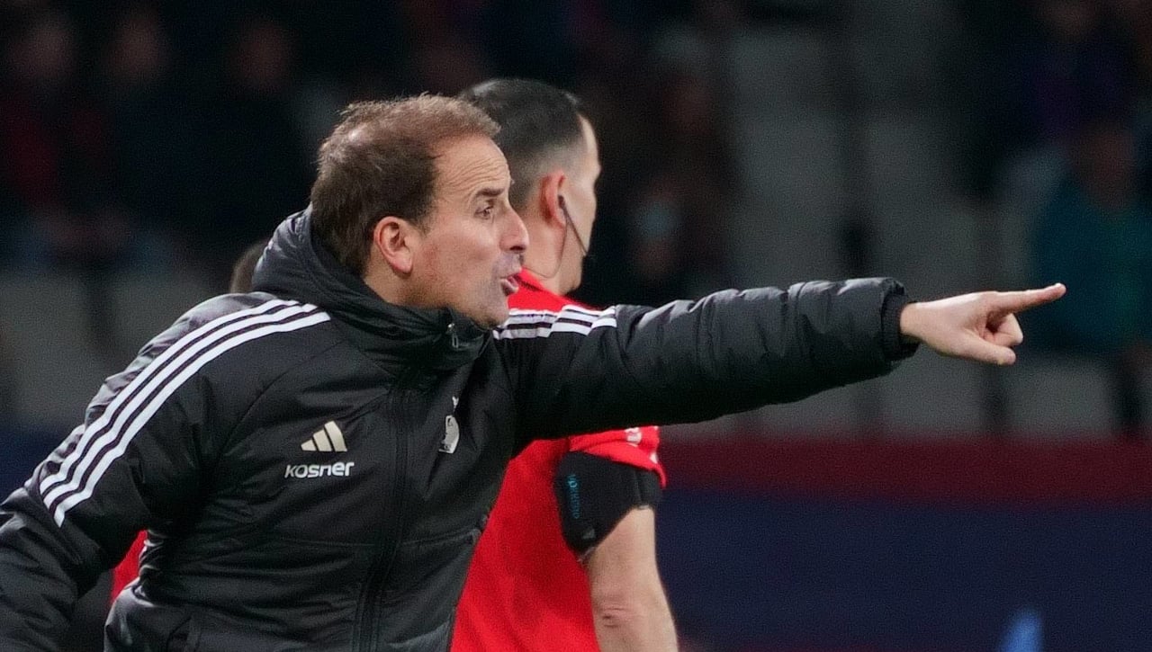 Jagoba Arrasate, dispuesto a escuchar a Athletic Club y Real Sociedad